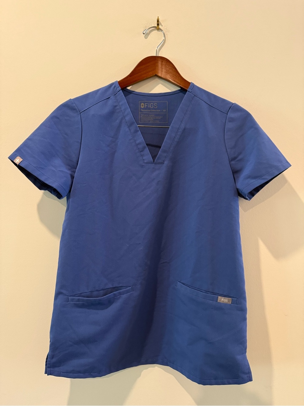 Figs Blue Purple Scrub Top XS